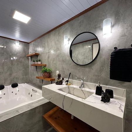 Apartamento Com Hidromassagem Em Gramado Lägenhet Exteriör bild