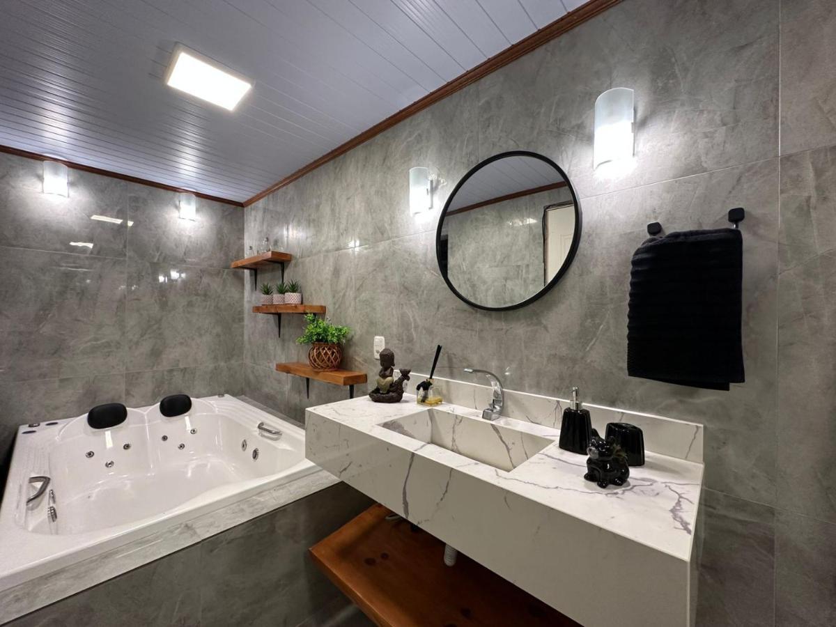 Apartamento Com Hidromassagem Em Gramado Lägenhet Exteriör bild